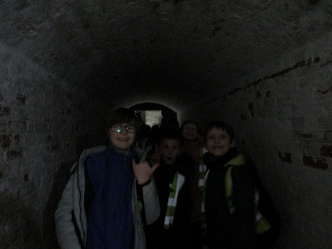 Photo of children in tunnel at Dover Caslte